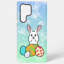 Lapin de Pâques sur des œufs de Pâques