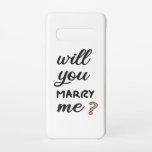 Coque Samsung Galaxy S10 M'épouseras-tu ?<br><div class="desc">M'épouseras-tu ? Surprenez votre grand amour d'une manière créative et drôle avec cette idée cadeau adorable et originale. Romantique et en même temps une façon amusante pour votre proposition de mariage.</div>