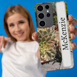 Coque Samsung Galaxy Monogramme personnalisé Jardin Succulent Océanside<br><div class="desc">Photographie originale d'Ann Jenkins. J'ai pris cette photo en visitant la belle ville d'Oceanside,  en Californie. Les boutiques autour de la jetée étaient ornées de beaux grands et luxuriants jardins luxuriants. Personnalisez votre étui téléphonique avec votre nom.</div>