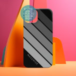 Coque Samsung Galaxy Motif de bande rétro noir gris vintage vibe<br><div class="desc">Ajoutez votre nom à ce design masculin avec des rayures audacieuses. Un design rétro avec une police d'inspiration les années 70 et un motif minimal. Toutes les couleurs peuvent être modifiées. Créez le vôtre et changez les couleurs en votre combinaison préférée.</div>