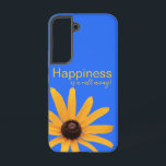 Coque Samsung Galaxy Pétales Jaunes Solaires Lumineux sur Bleu Royal<br><div class="desc">Le design présente un magnifique motif floral qui met en valeur les pétales jaune soleil brillant d'une fleur Susan aux yeux noirs, ce qui provoque bonheur, optimisme et positivité. La photo de la fleur a été prise un matin d'été dans une prairie dans l'Illinois, États-Unis. Articles connexes disponibles sur notre...</div>