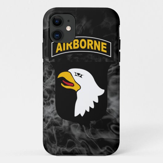 Coques Case-Mate iPhone 101st Fumée "d'Eagles criard" de Division (Dos)