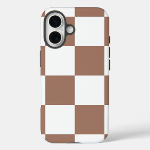 Coques iPhone 16 à damiers Motif en Blanc et Mocha Mousse