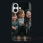 Coques iPhone 16 Amour personnalisé Vous Grand-mère Photo manuscrit<br><div class="desc">Personnalisé Love You Grandma Photo avec Typographie manuscrite Téléphone Case (tout le texte peut être customisé)</div>