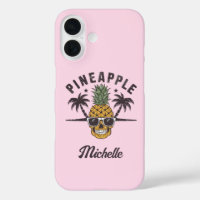 Ananas drôle portant des lunettes de soleil Person