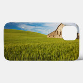 Coques Case-Mate iPhone Ancienne grange entourée de la zone de blé de prin (Verso (horizontal))