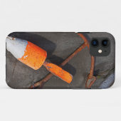 Coques Case-Mate iPhone Ancre et balise rouillées sur une plage (Dos (Horizontal))