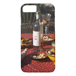 Case-Mate iPhone Case Apéritif et hors d'oeuvre préparés: pain, olives,