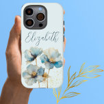 Coques iPhone 16 Pro Aquarelle Élégante Papillons Bleus Poussière Or<br><div class="desc">Celui-ci est spécial pour la dame de votre vie qui aime quelque chose d'un peu différent — c'est doux, élégant et charmant — les pavots bleus avec une touche de poussière d'or pour les accompagner, avec son nom en écriture. Si vous avez des questions de design, envoyez un conversation et...</div>