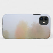 Coques Case-Mate iPhone Arbres de chute enveloppés en brume (Dos (Horizontal))