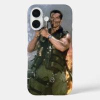 Arnold Schwarzeneger tir à la fusée