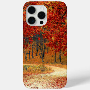 Coque iPhone 15 Pro Max automne dans la forêt