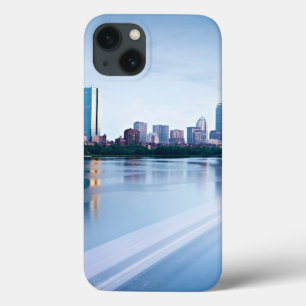 iPhone 13 Coque Baie arrière de Boston à travers Charles River