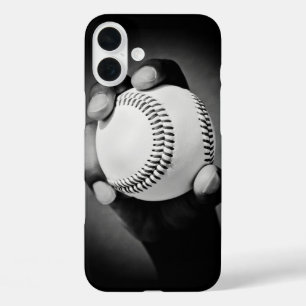 iPhone 16 Plus Case baseball en main