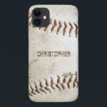 Case-Mate iPhone Case Baseball vintage Personnalisé<br><div class="desc">Une photo d'un baseball vintage usé fournit l'arrière - plan pour ce coque iphone personnalisé. Ajoutez votre nom dans la police grunge sans serif en mauvais état à l'ombre de brun rougeâtre qui correspond à la couture. Idéal pour les amateurs de baseball ou de sport sur votre liste de cadeaux....</div>