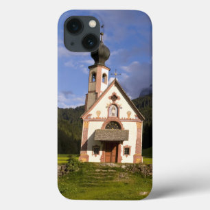 iPhone 13 Case Belle église isolée et solitaire appelée Rainui