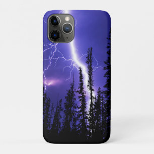 Case-Mate iPhone Case belle tonnerre sur la forêt