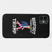 Coques Case-Mate iPhone Bigfoot Se Déplace Avec Les Élections Trump De 202 (Dos (Horizontal))