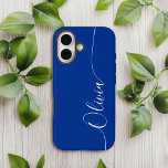 Coques iPhone 16 Blue White Elegant Calligraphie Nom du script<br><div class="desc">Blue White Elegant Calligraphy Script Personnalisé Nom iPhone 16 Smart Phone Boîtes dispose d'un design moderne et tendance simple et élégant avec votre nom personnalisé dans élégante calligraphie manuscrite typographie de script sur un arrière - plan bleu. Conçu par ©Evco Studio www.zazzle.com/store/evcostudio</div>