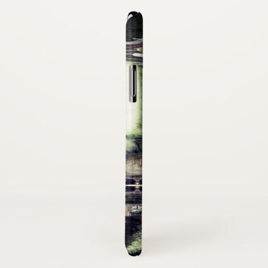 Coques Case-Mate iPhone Bouchons en métal foncé Steampunk et écriture manu (Dos/Droite)