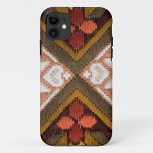 Coque iPhone 11 Broderie Vintage
