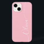 Coque Pour iPhone 14 Calligraphie élégante rose blanc Nom du script<br><div class="desc">Pink White Elegant Calligraphy Script Personnalisé Nom iPhone 14 Smart Phone Boîtes dispose d'un design moderne et tendance simple et élégant avec votre nom personnalisé dans élégante calligraphie manuscrite typographie de script sur un arrière - plan rose doux. Conçu par ©Evco Studio www.zazzle.com/store/evcostudio</div>