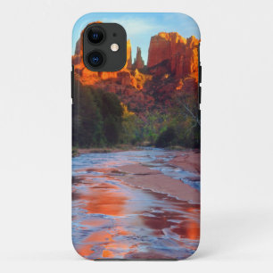 Etui iPhone Case-Mate Cathedral Rock se reflétant à Oak Creek au Sunse