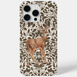 Coque iPhone 15 Pro Max Cerf sur le motif damassé de chêne décoratif en br