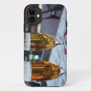 Etui iPhone Case-Mate Chablis; deux bières fraîches à 42 degrés par un c