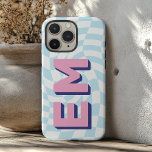 Coques iPhone 16 Pro Max Chariot esthétique Monogramme tendance<br><div class="desc">Voici le Coque iPhone 16 Pro Max avec un motif de damier élégant et esthétique qui augmente l'apparence de votre téléphone. Ce coque haut de gamme est personnalisé avec deux initiales tendance, parfait pour présenter votre prénom et votre nom de famille dans un design moderne et élégant. Le motif de...</div>