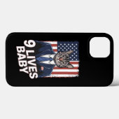 Coques Case-Mate iPhone Chat dans une suite avec la coiffure Trump Drapeau (Verso (horizontal))