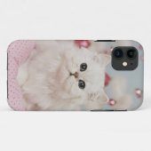 Coques Case-Mate iPhone Chat persan se reposant sur le coussin rose (Dos (Horizontal))