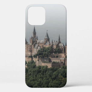 Case-Mate iPhone CASE CHÂTEAU GRIS ET BLANC SUR LES COLLINES