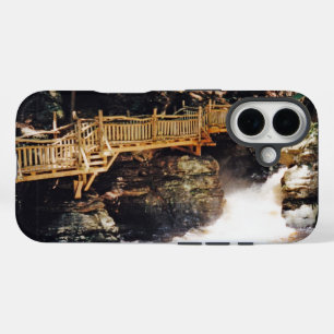 Coques iPhone 16 Chemin dangereux