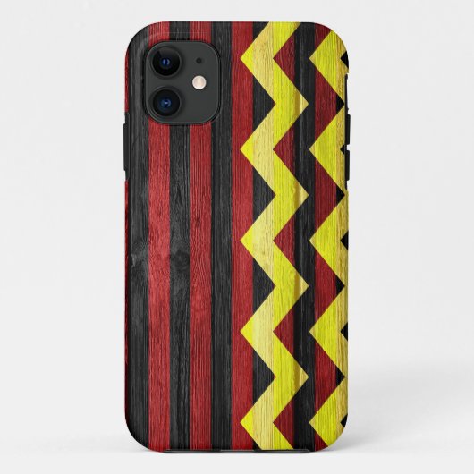 Coques Case-Mate iPhone Chevron jaune | Bandes rouges noires sur bois (Dos)