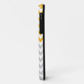 Coques Case-Mate iPhone Chevron moderne gris jaune monogramme (Dos/Gauche)
