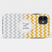 Coques Case-Mate iPhone Chevron moderne gris jaune monogramme (Dos (Horizontal))