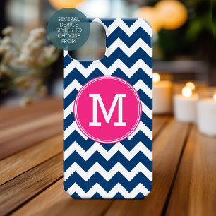 Coques iPhone 16 Chevron Motif Triple Monogram - Navy Magenta