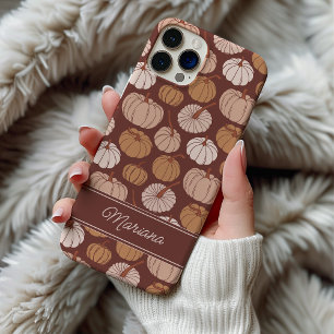 Coque iPhone 15 Pro Citrouilles d'automne neutres Brown