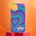 Coques iPhone 16 Coeurs psychédéliques Calligraphie Nom du script P<br><div class="desc">Un motif de coeur funky aux couleurs violet et bleu fou. Le script moderne avec swashes ajoute une touche moderne à ce design rétro. Ajoutez votre nom ou supprimez le texte pour une couverture féminine amusante.</div>