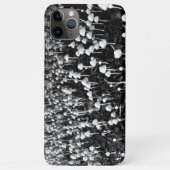 Coques Case-Mate iPhone Colonie des champignons noirs et blancs (Dos)