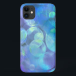 Coque Case-Mate Pour iPhone Conception abstraite fractionnée surréaliste<br><div class="desc">Une fractale cool éthérée et énergique. Beaucoup de cercles rebondissants,  bulles et tourbillons dans des couleurs variées de bleu cool glacé,  vert menthe doux et diverses teintes de violet. Ce design abstrait surréaliste,  composé de couleurs mélangeant tourbillonnantes,  crée un doux mélange de couleurs et de mouvements.</div>