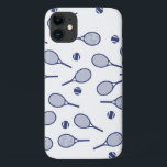 Case-Mate iPhone Case Cool Blue Retro Raquettes Motif Joueur de tennis<br><div class="desc">Classic Elegant Minimal Navy Blue Tennis Rackets Motif Pour Lui | Summer Pastel Tennis Court. Cadeau pour joueur de tennis, match de tennis en raquette marine sur un arrière - plan blanc. Cadeau personnalisé pour un joueur de tennis. Joueurs de tennis branchés décoration maison. Des cadeaux de joueurs de tennis...</div>