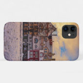 Coques Case-Mate iPhone Coucher de soleil sur la rue à Riga (Dos (Horizontal))