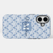 Coques Case-Mate iPhone Damas en dentelle blanche sur Monogramme bleu Dust (Verso (horizontal))