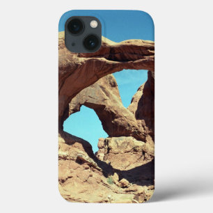 iPhone 13 Case Double voûte avec le ciel bleu