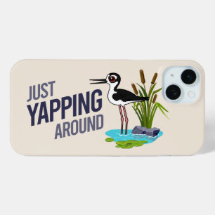 Coque iPhone 15 Mini Drôle, Jouant autour de l'écharpe à cou noir