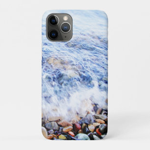 Case-Mate iPhone Case Eau bleue et pierres colorées