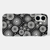 Coques Case-Mate iPhone Éclatantes fleurs géométriques noir et blanc (Verso (horizontal))
