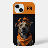 Éffrayant mignon chien d'Halloween caché